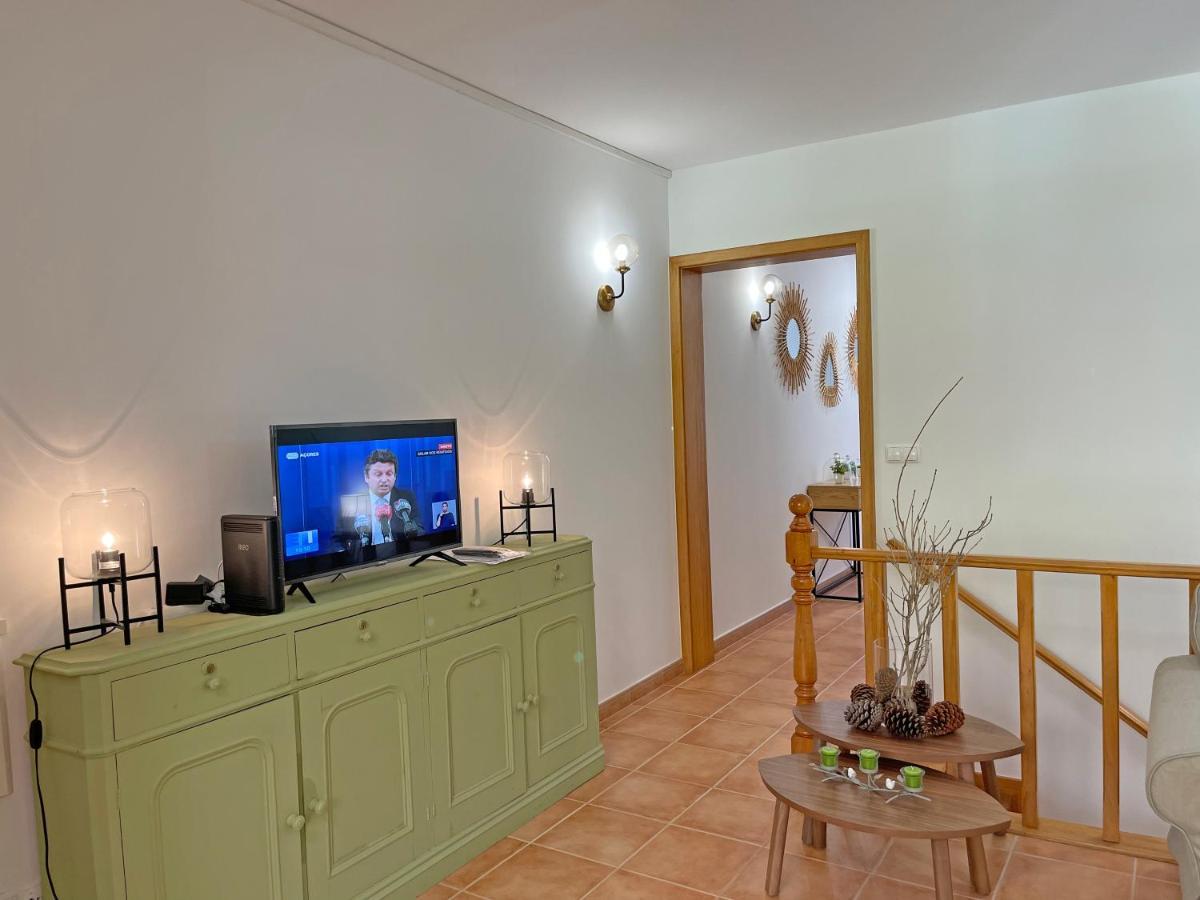 Thermal River Apartment Фурнаш Экстерьер фото